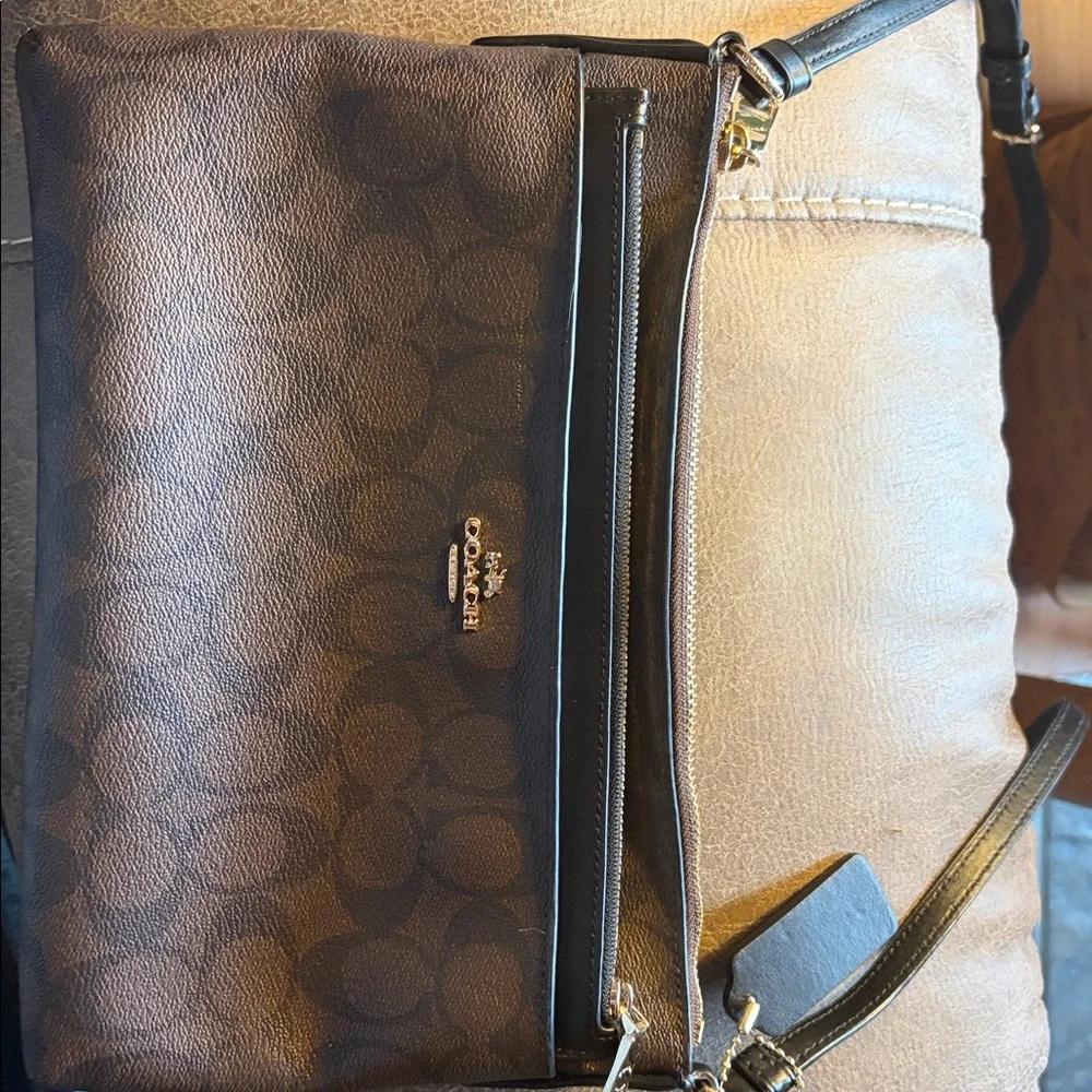 Coach Brown Signature Crossbody Bag with Black Strap - Picture 4 of 7